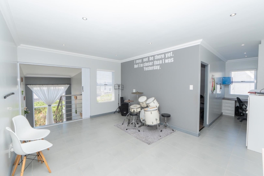 4 Bedroom Property for Sale in Laguna Sands Western Cape